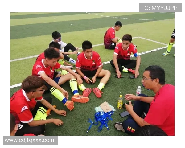 崛起中的欧洲00后足球明星们展现青春风采与无限潜力